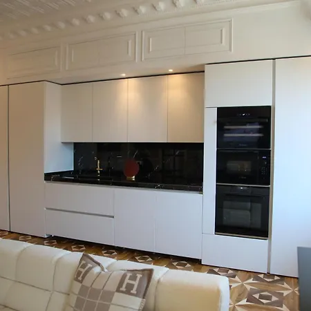بيت ضيافة Alma Luxury